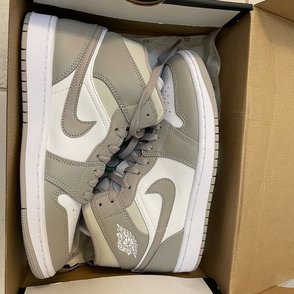 Jordan Other - Jordan 1 Mid Linen